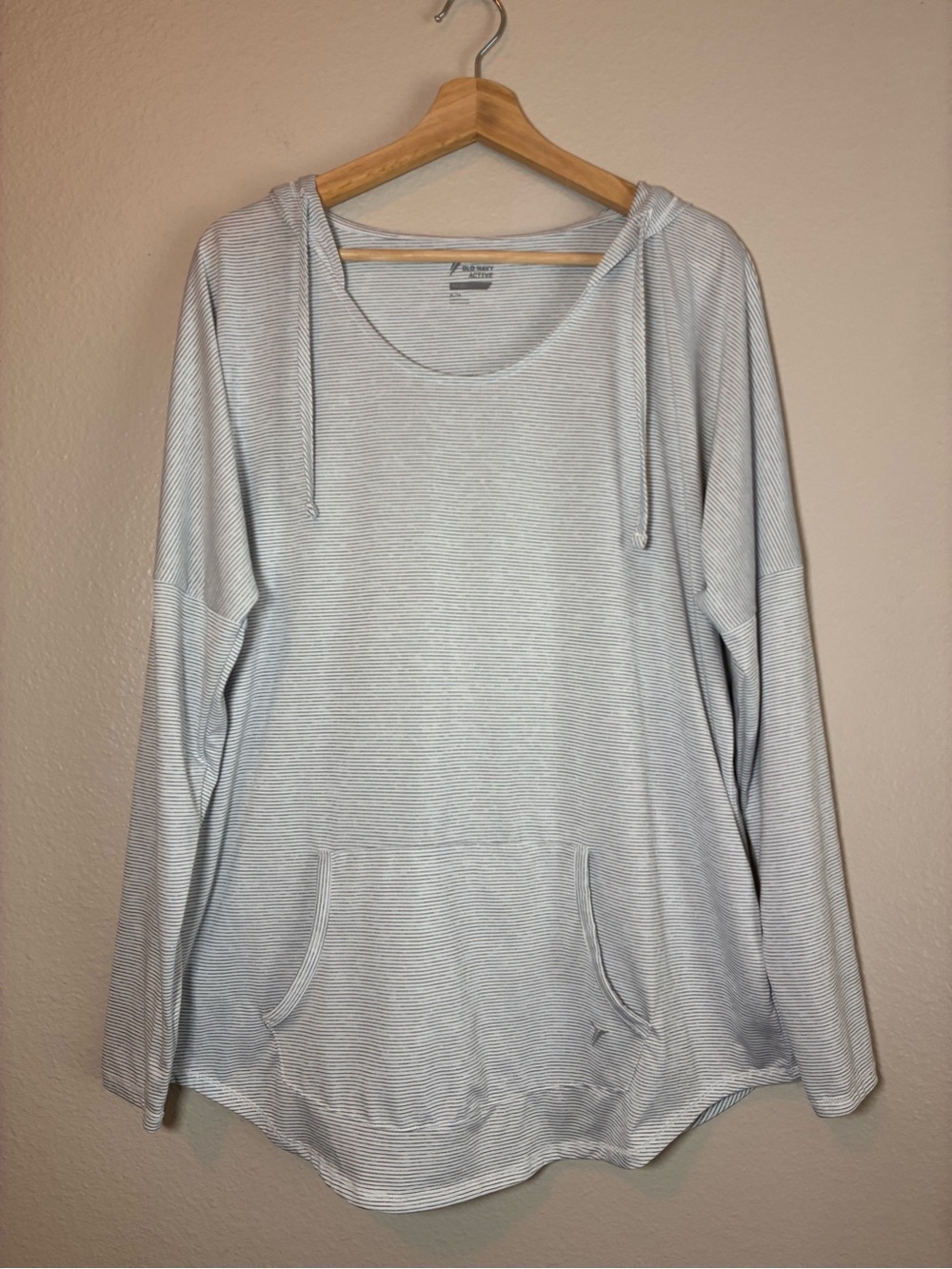 Old Navy Active Go Dry Long Sleeve Top XL Lightweight Grey Hoodie Pullover Gym